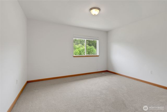 1522 Daffodil Avenue NE, Orting, WA 98360