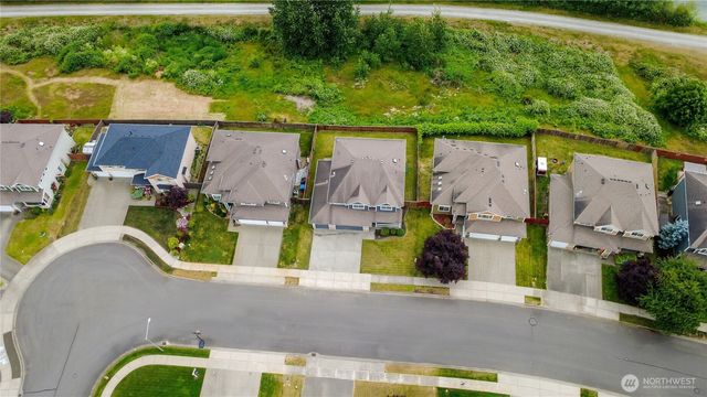 1522 Daffodil Avenue NE, Orting, WA 98360
