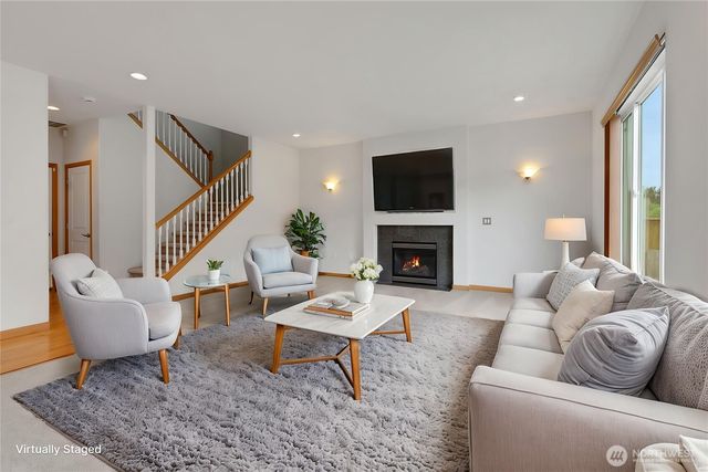 1522 Daffodil Avenue NE, Orting, WA 98360