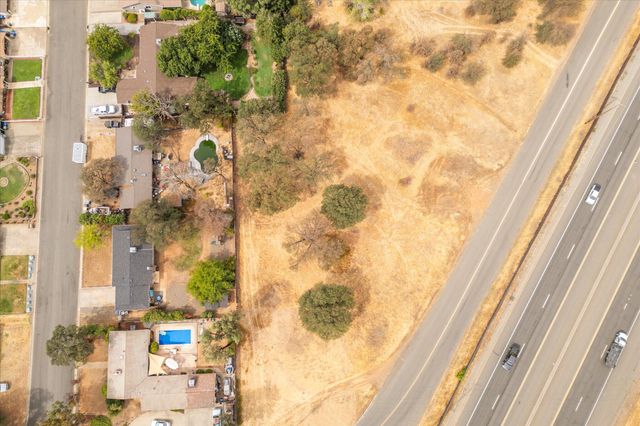 2755 Goodwater Avenue, Redding, CA 96002