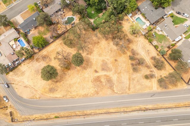 2755 Goodwater Avenue, Redding, CA 96002