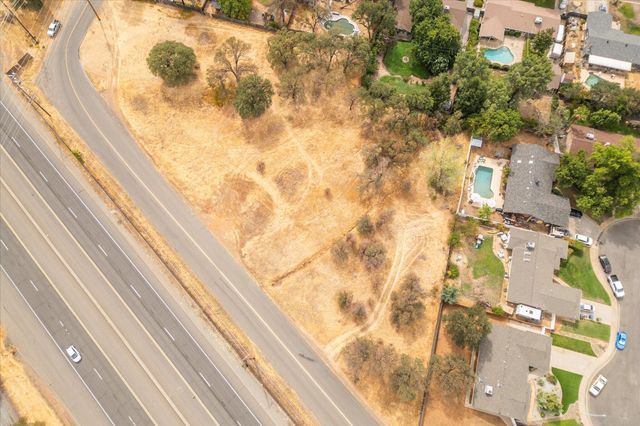 2755 Goodwater Avenue, Redding, CA 96002