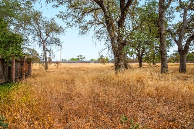 2755 Goodwater Avenue, Redding, CA 96002