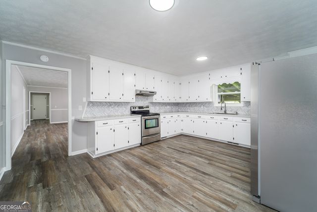 115 Travis Trail, Waycross, GA 31503