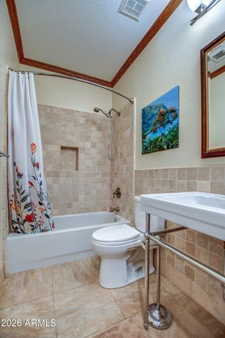 15426 S 4TH Avenue, Phoenix, AZ 85045