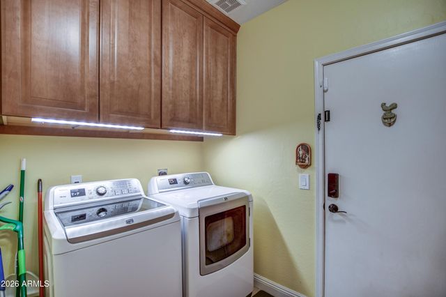 15426 S 4TH Avenue, Phoenix, AZ 85045