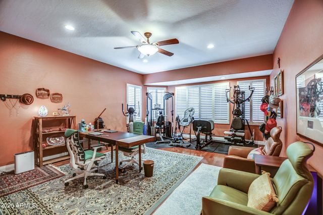 15426 S 4TH Avenue, Phoenix, AZ 85045