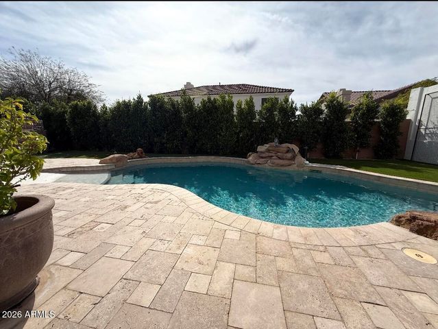 15426 S 4TH Avenue, Phoenix, AZ 85045