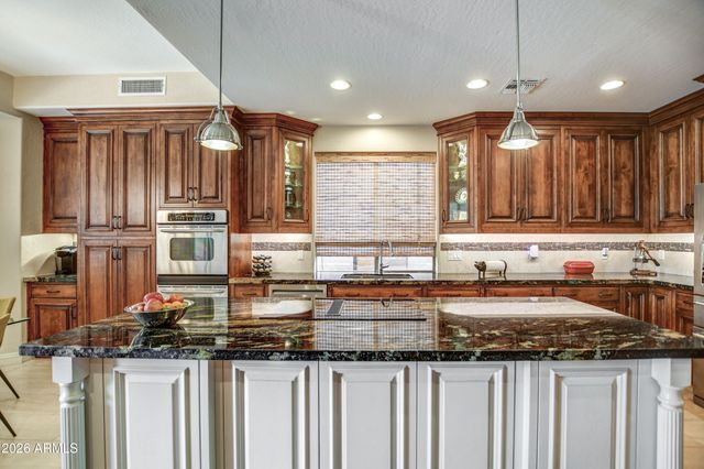 15426 S 4TH Avenue, Phoenix, AZ 85045