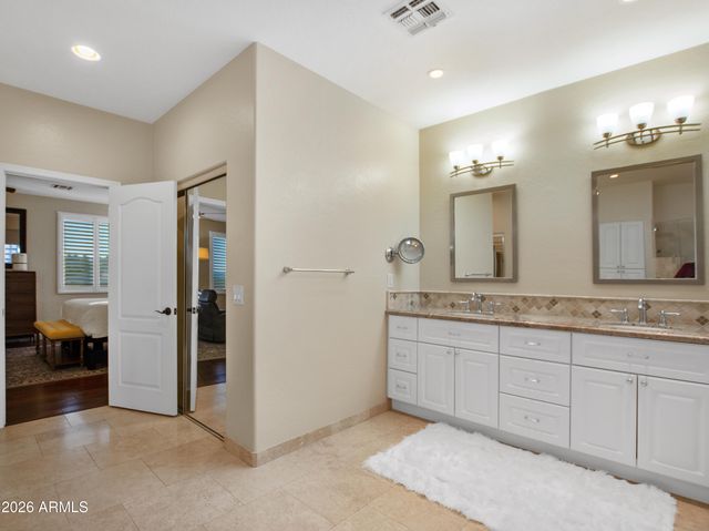 15426 S 4TH Avenue, Phoenix, AZ 85045