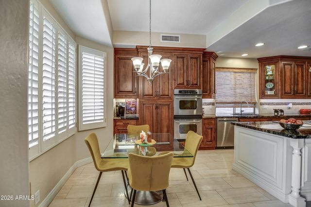 15426 S 4TH Avenue, Phoenix, AZ 85045