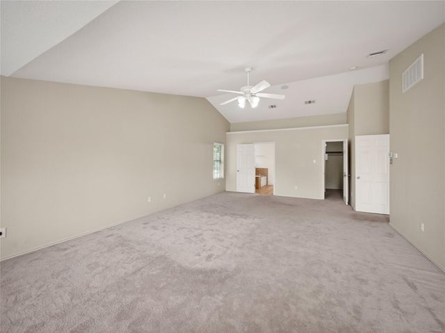 125 Hometown PKWY, Kyle, TX 78640