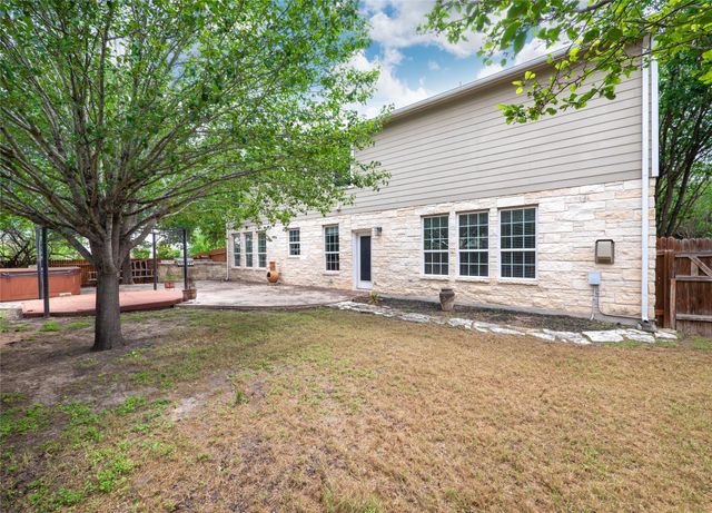 125 Hometown PKWY, Kyle, TX 78640