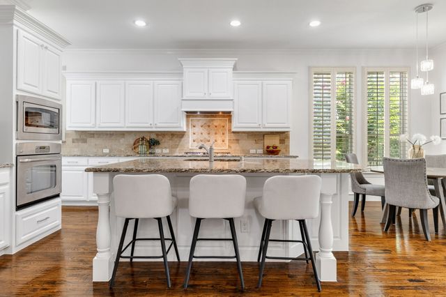 4604 Golden Mew Drive, Carrollton, TX 75010
