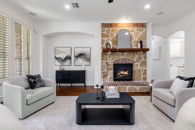 4604 Golden Mew Drive, Carrollton, TX 75010
