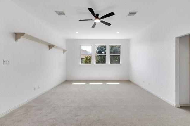 4604 Golden Mew Drive, Carrollton, TX 75010