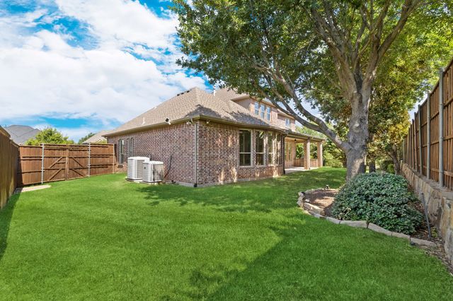 4604 Golden Mew Drive, Carrollton, TX 75010