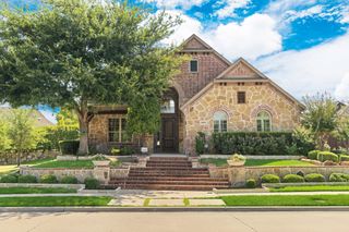 4604 Golden Mew Drive, Carrollton, TX 75010