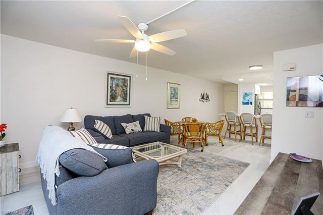 1765 Courtyard WAY C-104, Naples, FL 34112