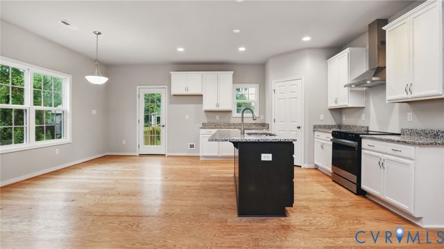 11125 Somerset Hill Dr, Glen Allen, VA 23005