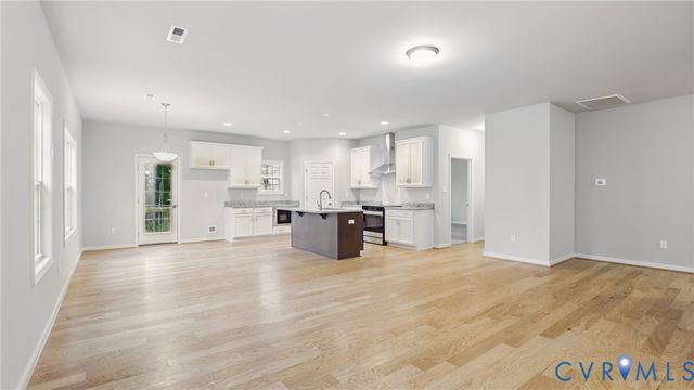 11125 Somerset Hill Dr, Glen Allen, VA 23005