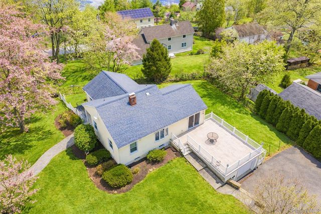 17 Greenwood Drive, Mahopac, NY 10541