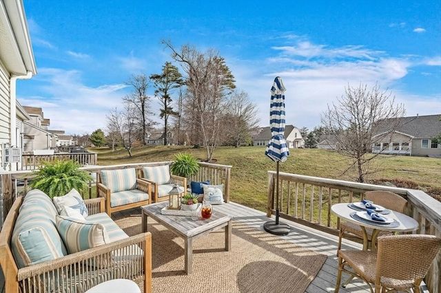 10 Spyglass Landing Dr 10, Marshfield, MA 02050