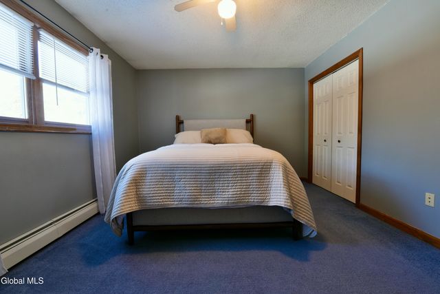 86 3rd Avenue, Hadley, NY 12835