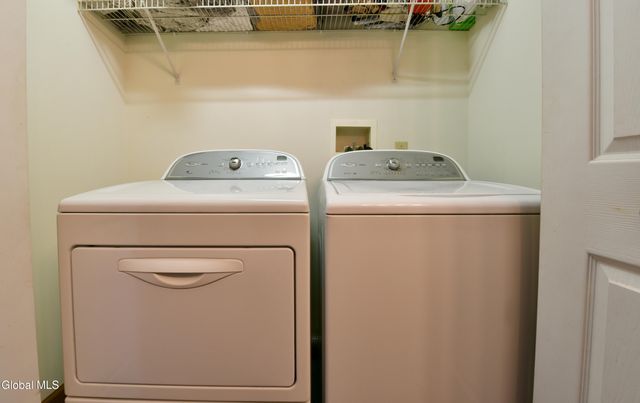 86 3rd Avenue, Hadley, NY 12835