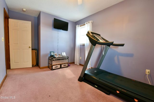 86 3rd Avenue, Hadley, NY 12835