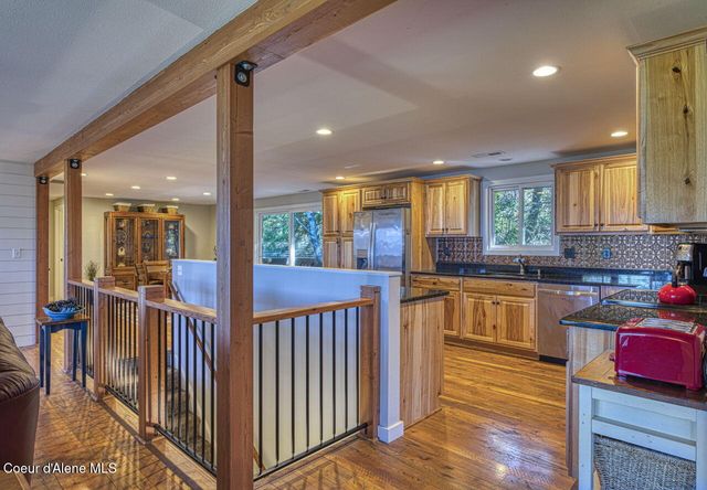 2310 Bottle Bay Rd, Sagle, ID 83860