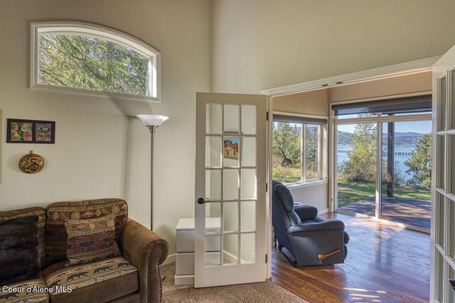 2310 Bottle Bay Rd, Sagle, ID 83860