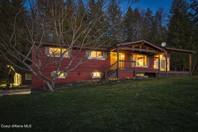 2310 Bottle Bay Rd, Sagle, ID 83860
