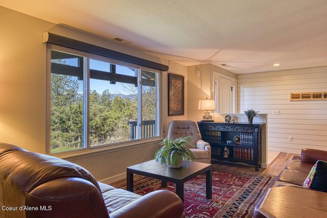 2310 Bottle Bay Rd, Sagle, ID 83860