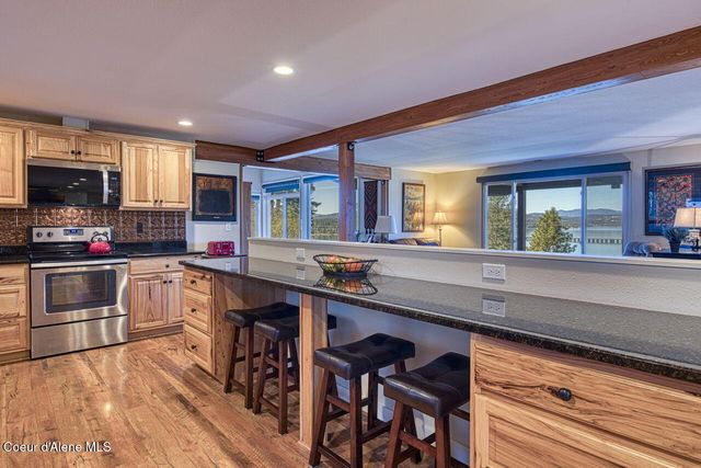 2310 Bottle Bay Rd, Sagle, ID 83860