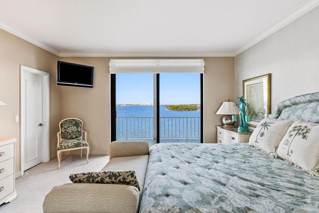 2150 Ibis Isle Road 15, Palm Beach, FL 33480