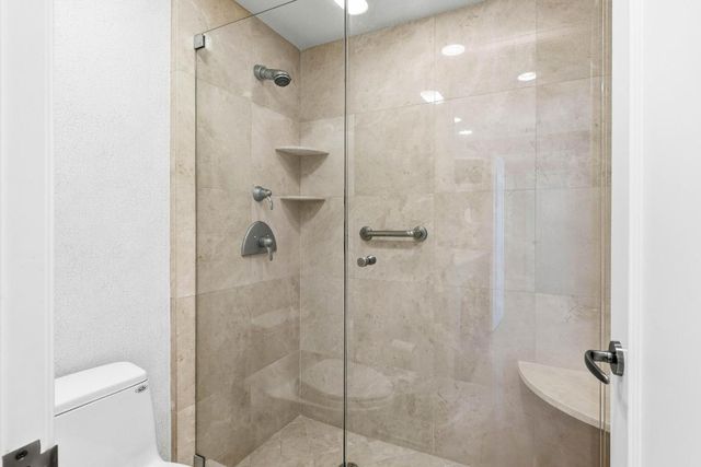 2150 Ibis Isle Road 15, Palm Beach, FL 33480