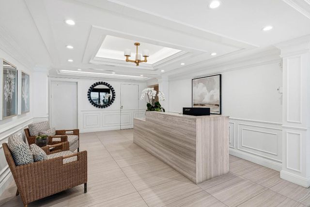 2150 Ibis Isle Road 15, Palm Beach, FL 33480