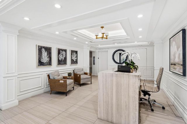 2150 Ibis Isle Road 15, Palm Beach, FL 33480