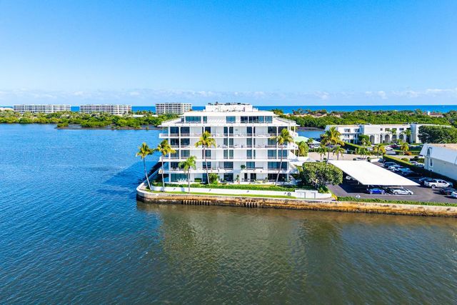 2150 Ibis Isle Road 15, Palm Beach, FL 33480