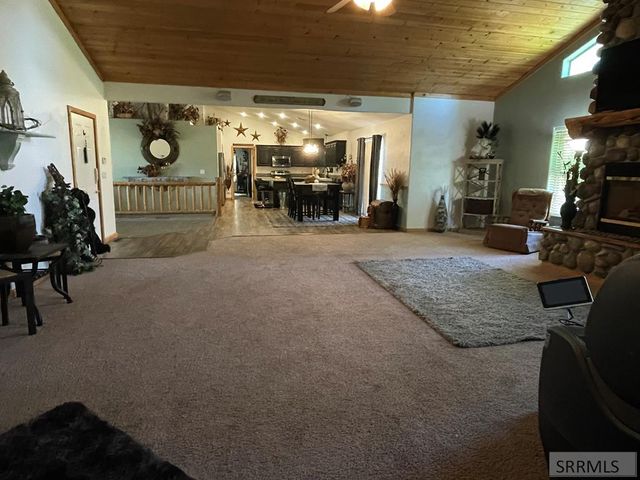 22 E Rich Lane, Blackfoot, ID 83221