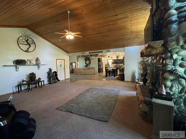 22 E Rich Lane, Blackfoot, ID 83221
