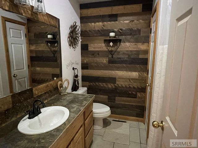 22 E Rich Lane, Blackfoot, ID 83221