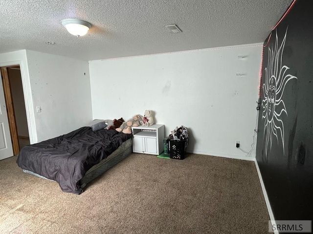 22 E Rich Lane, Blackfoot, ID 83221