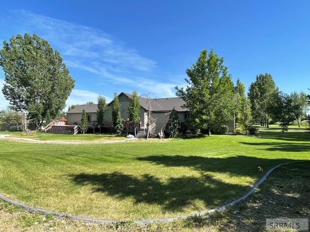 22 E Rich Lane, Blackfoot, ID 83221