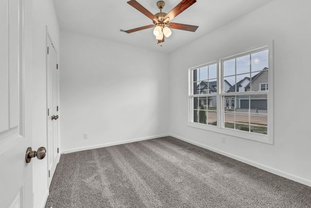 113 Sweet Clover Ct, Clarksville, TN 37040