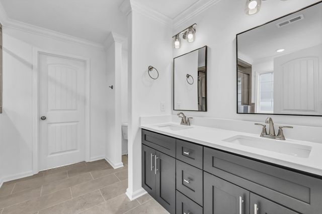 113 Sweet Clover Ct, Clarksville, TN 37040