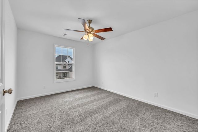 113 Sweet Clover Ct, Clarksville, TN 37040