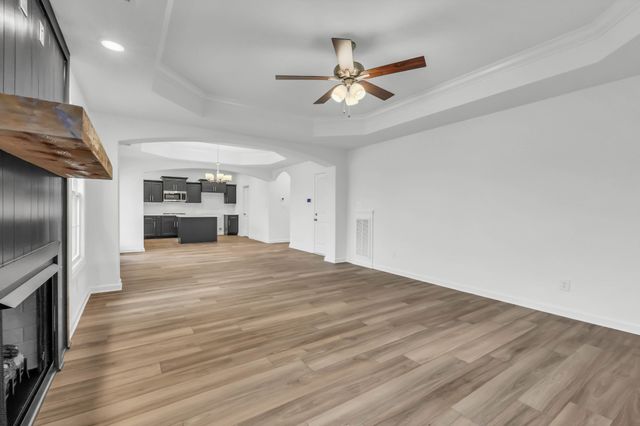 113 Sweet Clover Ct, Clarksville, TN 37040