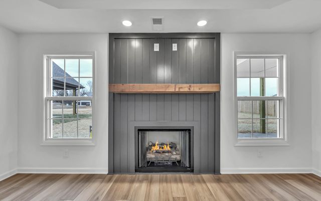 113 Sweet Clover Ct, Clarksville, TN 37040